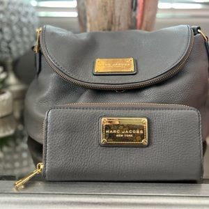 Marc Jacobs Hobo crossbody and matching slim zipper wallet